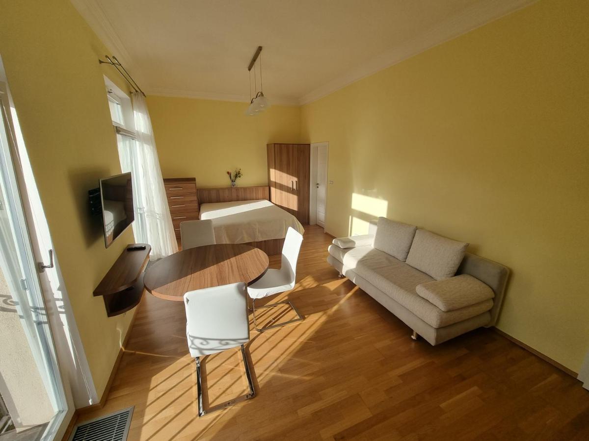 Orsten Apartment